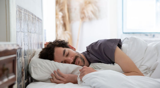 Wie viel Schlaf braucht man? + 10 Tipps für besseren Schlaf
